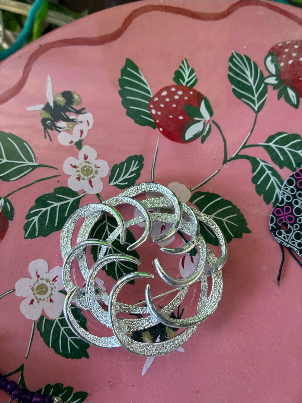 Silver Interlocking Crescent Brooch - Unbranded